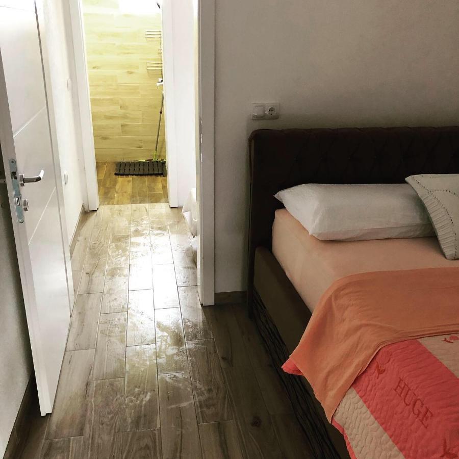 Apartment Elena Donji Okrug  Esterno foto