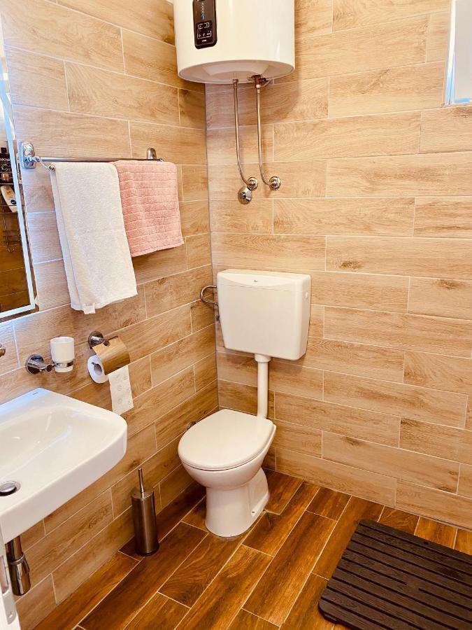Apartment Elena Donji Okrug  Esterno foto