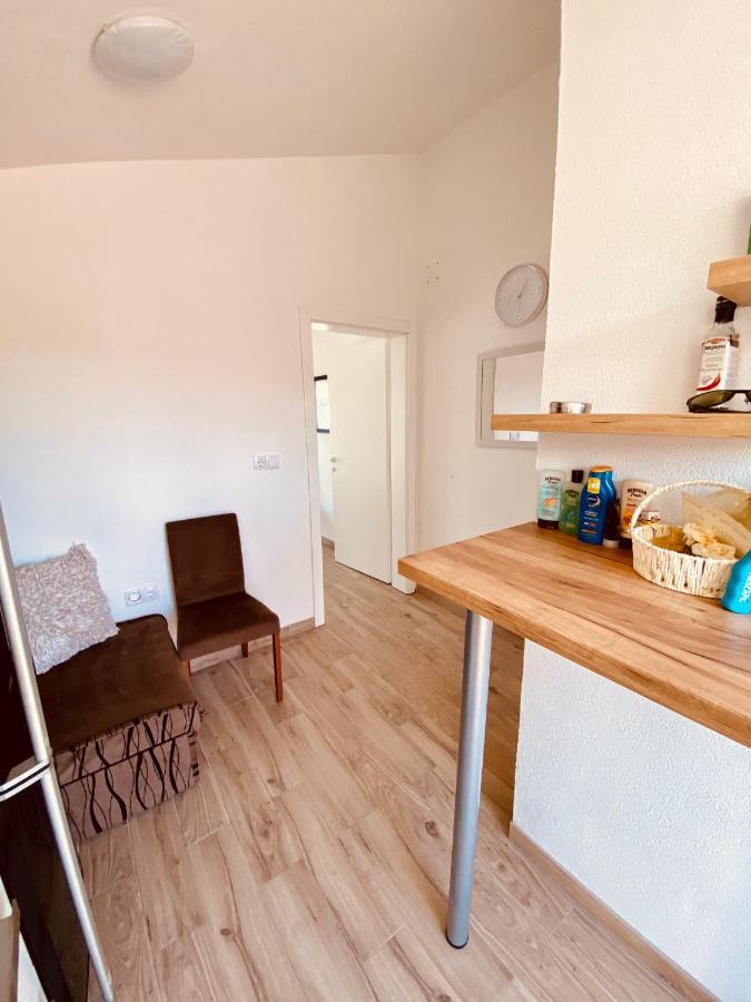 Apartment Elena Donji Okrug  Esterno foto